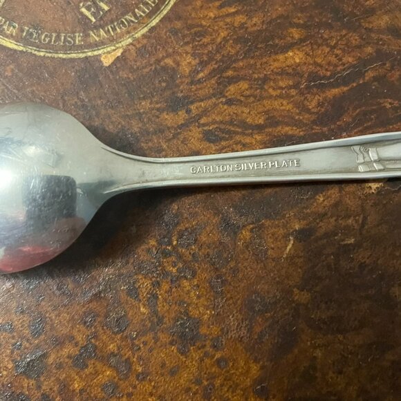 Collectible Set of Dionne Quintuplets Spoons - Picture 13 of 14